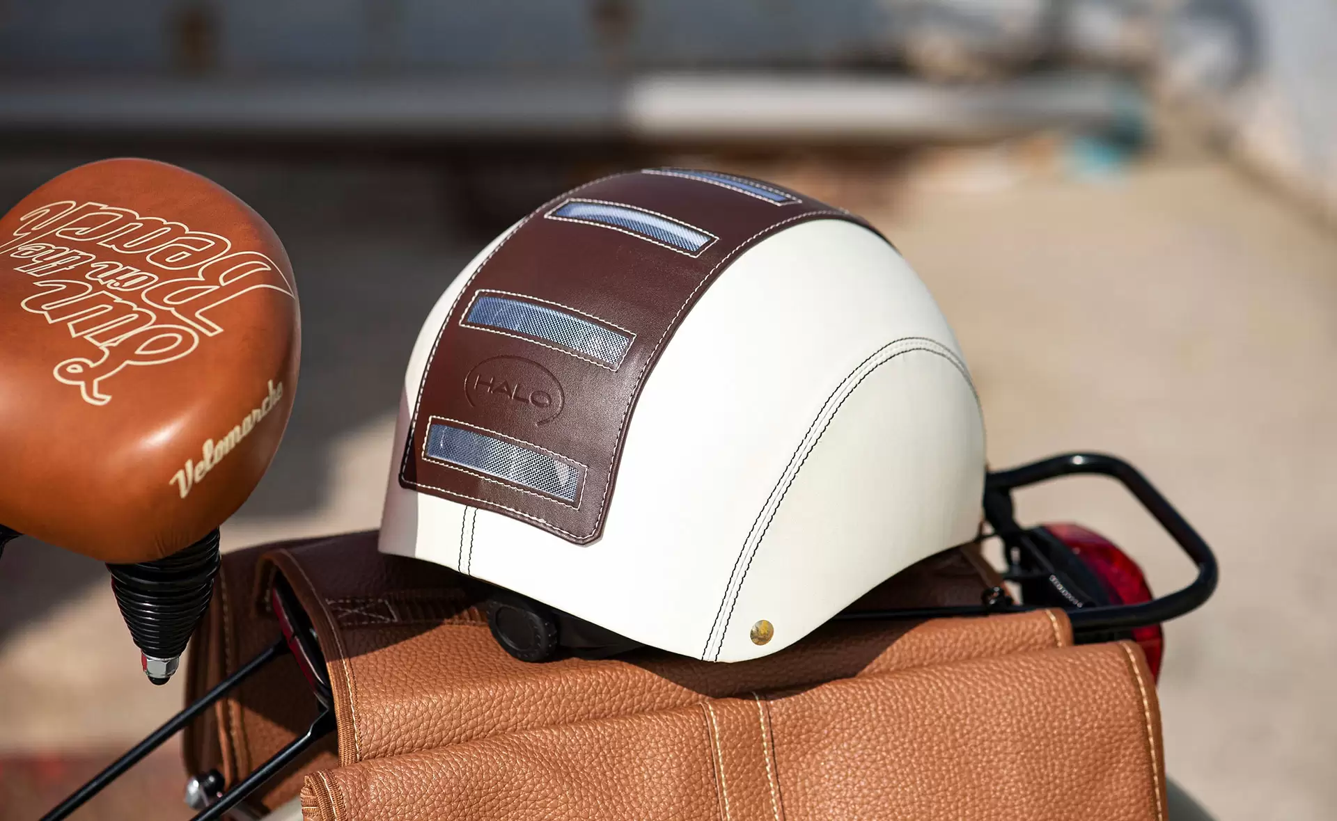 caschi-vintage-bicicletta-via-veneto