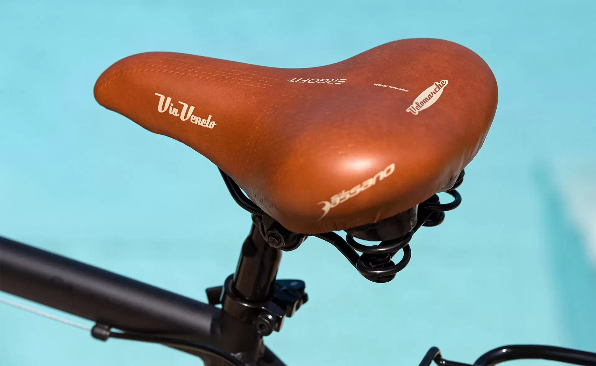 via-veneto-selle-biciclette-design-vintage